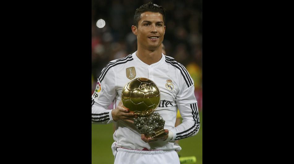 Cristiano Ronaldo ofreció el Balón de Oro al Santiago Bernabéu - 9