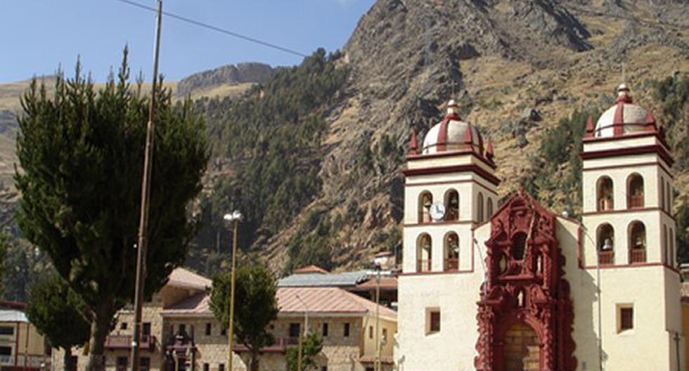 La plaza de armas de Huancavelica destaca por su belleza.