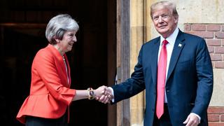 Trump niega críticas sobre el Brexit tras reunión con May