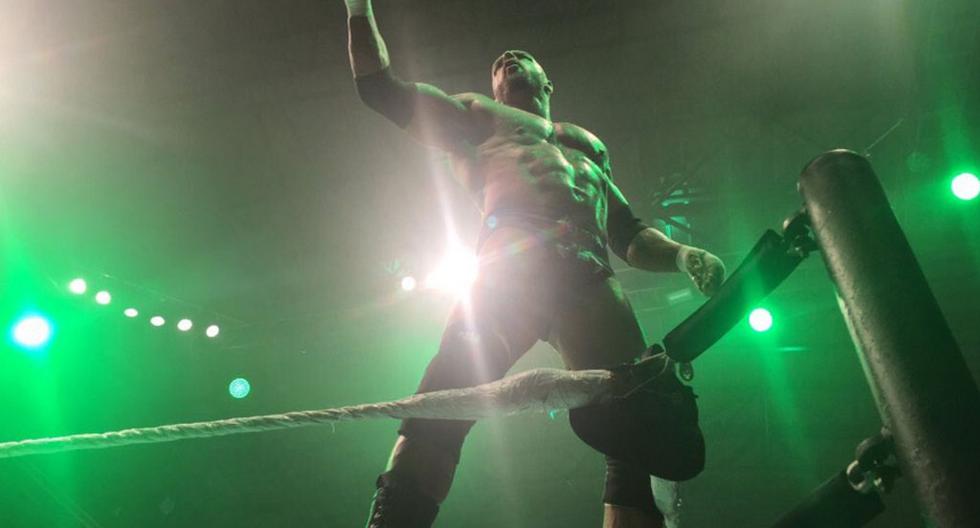 Triple H retorno a los eventos de WWE con una derrota ante Dean Ambrose | Foto: Twitter