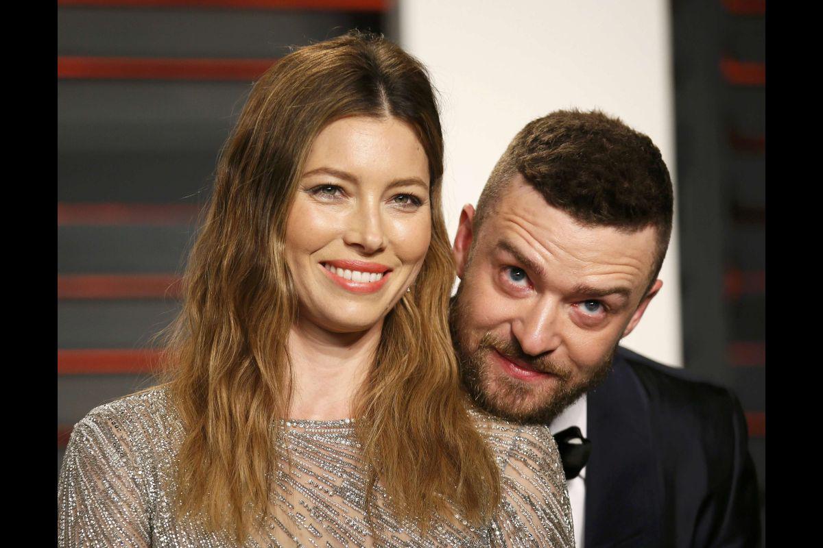 El actor y cantante Justin Timberlake (derecha) se disculpó públicamente con su esposa Jessica Biel tras haber sido captado agarrado de la mano con la actriz Alisha Wainwright. (Foto: Reuters)