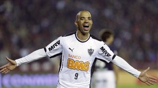 Atlético Mineiro venció 1-0 a Lanús en la ida de la Recopa