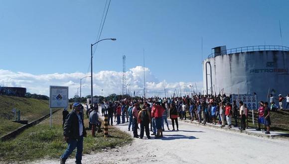 José Fachín, asesor de las comunidades, informó ayer que los líderes de las 54 federaciones decidieron por unanimidad levantar las acciones de protesta en la Estación 5 de Petro-Perú. (Foto: Daniel Carbajal)