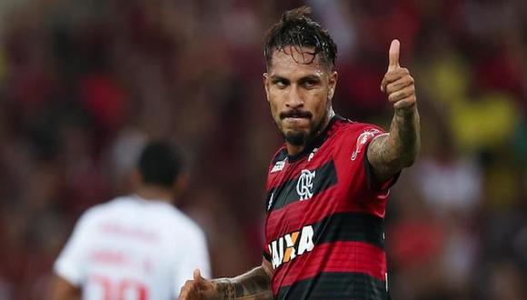 Paolo Guerrero es el ídolo de grandes y pequeños. Prueba de ello fue la fabulosa reacción de un niño luego de conocer al ariete de Flamengo. (Foto: AP)