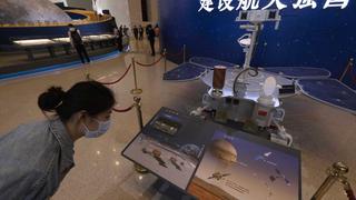 China hace historia al posar un vehículo explorador en Marte en su primera misión