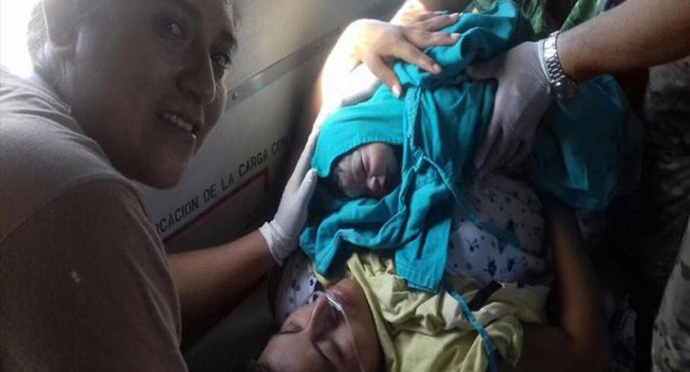 Una joven madre dio a luz en pleno vuelo. (Foto: Andina)