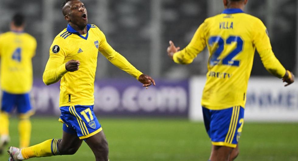 Advíncula ha dado una asistencia y anotó un gol en sus dos partidos que lleva como extremo. (Foto: Libertadores)