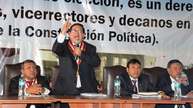 Rector de la U. Pedro Ruiz Gallo reiteró que no dejará cargo - 1