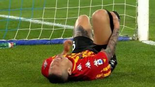 Napoli vs. Benevento: Lapadula salió cojeando tras impactar con Koulibaly | VIDEO