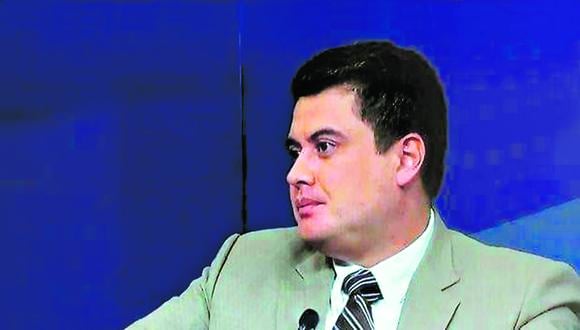 José Manuel Villalobos critica que el Congreso no haya ponderado casos a la hora de aprobar la norma.