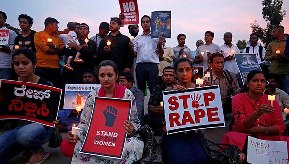 India: Dos hombres abusaron de adolescente y la quemaron viva. (Foto: Reuters)