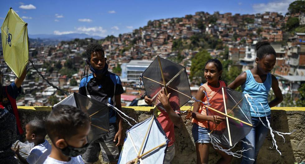 Petare, the largest neighborhood in Venezuela, celebrates its 400 years with the flight of kites