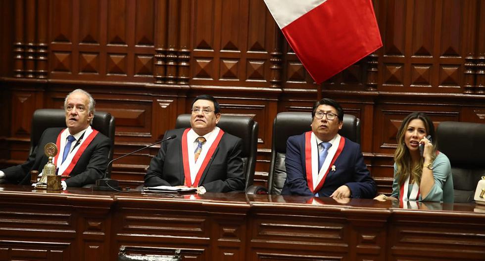 Las bancadas que conforman la nueva Mesa Directiva han tenido su primera disputa por el reparto de presidencias de comisiones. Perú Libre busca la Comisión de Constitución, algo que para el bloque de derecha no es negociable. (Foto: jorge.cerdan/@photo.gec)