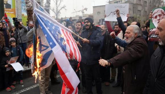 Tras la muerte de Qasem Soleimani hubo protestas contra EE.UU. en Teherán. (Foto: EPA, vía BBC Mundo).