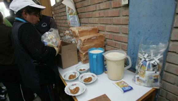 Cañete: tres colegios se quedan sin desayunos tras intoxicación