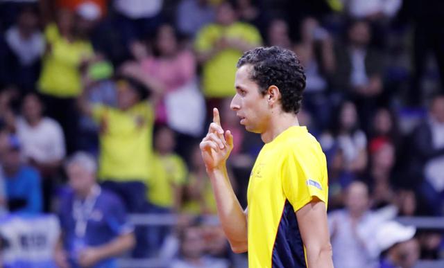 Estas fueron las mejores postales del partido entre Daniel Galán de Colombia y Leonardo Mayer de Argentina por el primer partido para la clasificación a la Copa Davis 2020. EFE/Mauricio Dueñas Castañeda