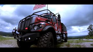 YouTube: Conoce al Bulldog Extreme 4x4, el camión de bomberos definitivo | VIDEO
