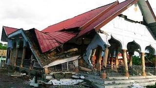 Indonesia: Terremoto de 6,5 grados deja más de 100 muertos