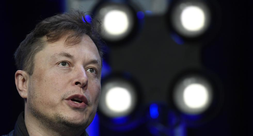 El director general de Tesla Elon Musk es el nuevo propietario de Twitter tras comprometer unos 44.000 millones de dólares para comprar la plataforma social y sacarla de cotización. (Foto: AP)