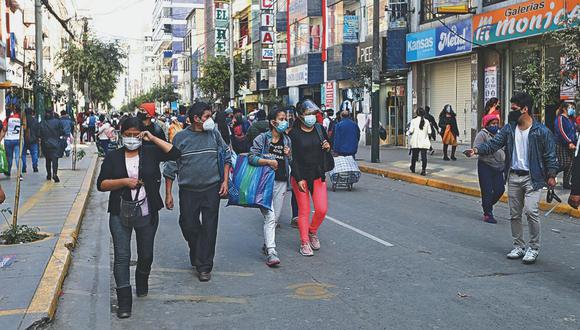 En setiembre, el Índice de Confianza del Consumidor de Lima Metropolitana (Indicca), elaborado por Apoyo Consultoría e Ipsos, se ubicó en 38 puntos en una escala de 100, lo que también marcó un leve retroceso de un punto porcentual respecto a agosto. (Foto: El Comercio)