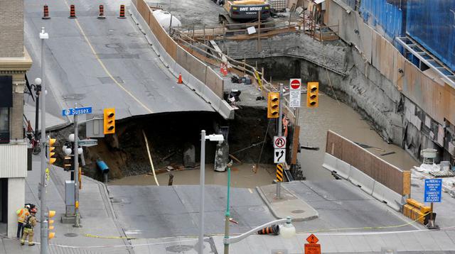 Espectacular derrumbe de una calle en Canadá [FOTOS] - 3