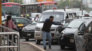 Congreso busca formalizar el “taxi colectivo”, el transporte más riesgoso frente al contagio | #NoTePases