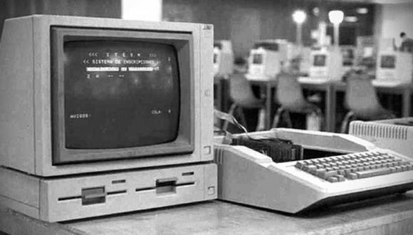 Un computador del Instituto Tecnológico de Monterrey, donde México se conectó por primera vez a la Internet, el 28 de febrero de 1989.