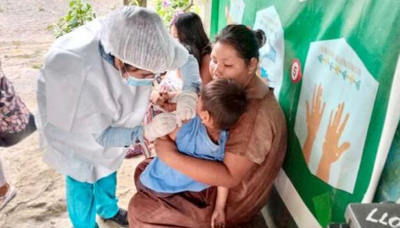 El Ministerio de Salud continúa vacunando a la población en riesgo contra la rabia silvestre | Foto: Minsa