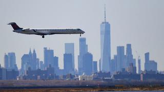 Autoridades de EE.UU. investigan el incidente que puso en grave riesgo de colisión a dos aviones en Nueva York