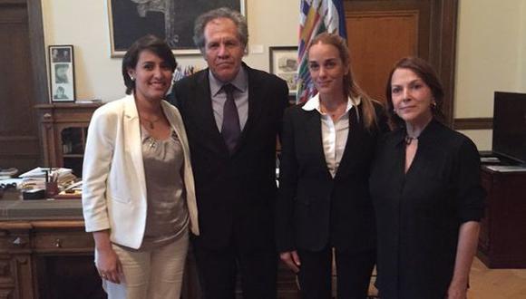 Líder de OEA recibe a esposas de presos políticos de Venezuela