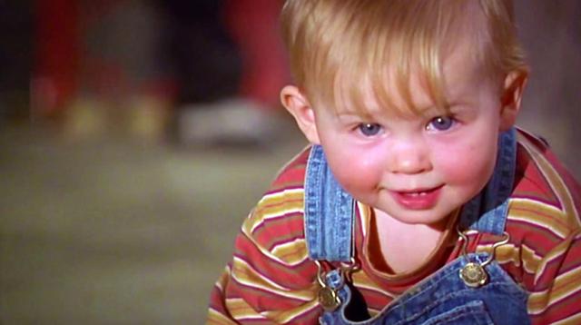 ¿Recuerdas al niño de "¡Cuidado: bebé suelto!"  (1994)? (Foto: Difusión)