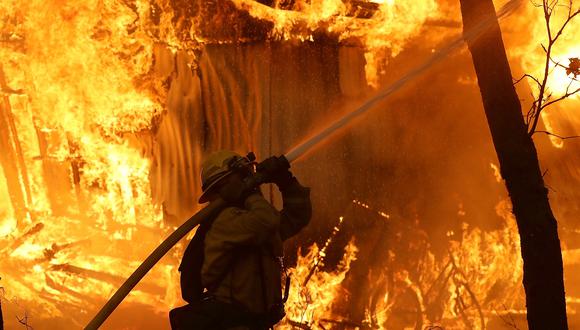Bomberos de California vienen gastando más de 500 millones de dólares por incendios. (Foto: AFP)