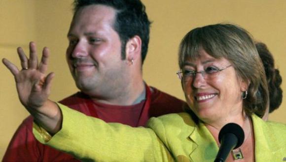 Chile: Hijo de Bachelet es citado a declarar por corrupción