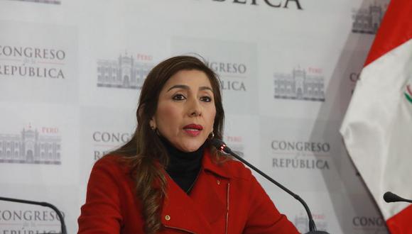 La presidenta del Congreso señaló que la fiscal de la Nación, Patricia Benavides, se comprometió a enviar novedades sobre investigación contra “Los Niños”. (Foto: Congreso)