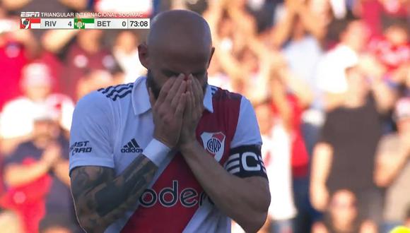 Javier Pinola se retiró del fútbol profesional en River Plate.