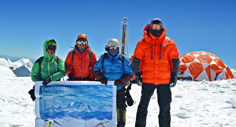 El *Huascarán* fue escogido porque es el único nevado de la cordillera blanca peruana que es parte de los Andes, *cuyos glaciares no han sido afectados por el cambio climático*. (Foto: AFP)
