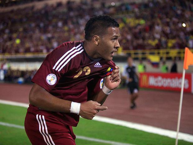 Salomón Rondón es el goleador con que cuenta la Selección de Fútbol de Venezuela ante Argentina (Foto: AFP)