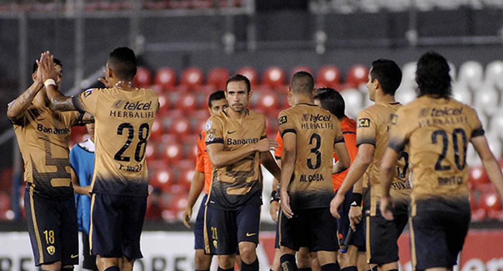 Pumas celebró en la cancha de Olimpia por la Copa Libertadores (Foto: EFE)