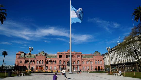 Este índice de inflación se alcanzó luego de que en diciembre el costo de vida en Argentina se elevara un 3.7%. (Foto: Reuters)