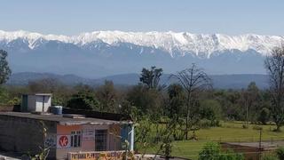 Coronavirus: Cuarentena permite ver el Himalaya por primera vez desde la Segunda Guerra Mundial