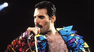 Exponen manuscritos de Freddie Mercury en Nueva York antes de subastarlos en Londres