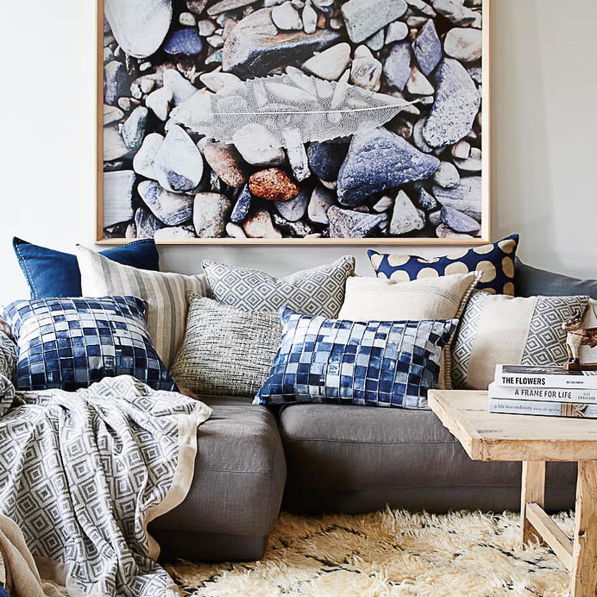 Las mejores telas para tapizar tus sofás, butacas y sillas - BATAVIA
