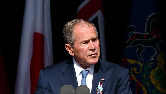 El expresidente estadounidense George W. Bush habla durante una conmemoración del 11 de septiembre en el Monumento Nacional del Vuelo 93 en Shanksville, Pensilvania, el 11 de septiembre de 2021. (MANDEL NGAN / AFP).