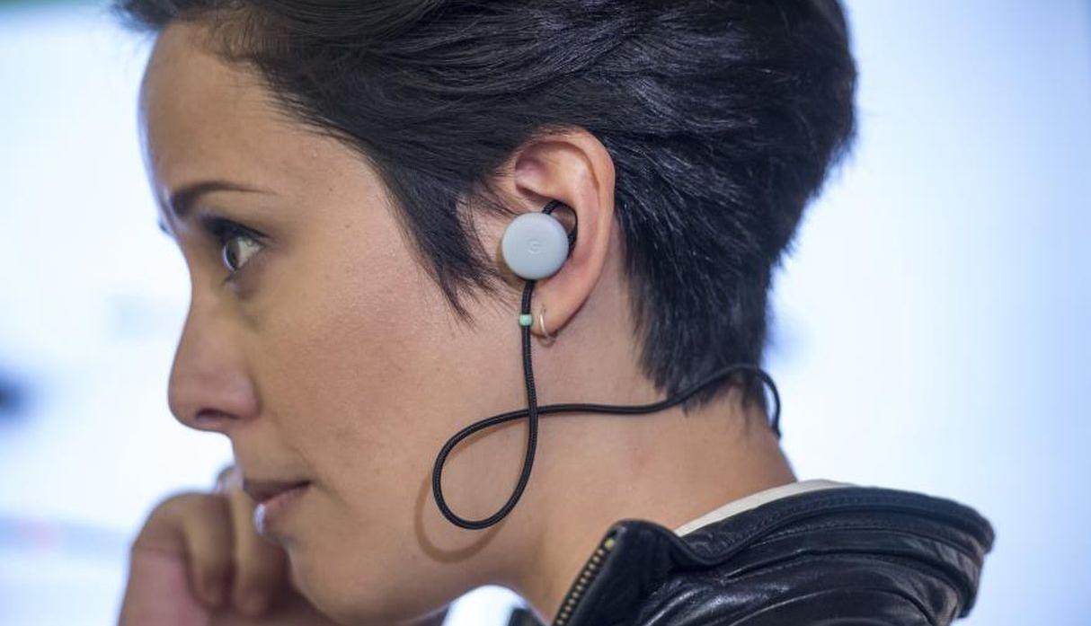 Traductores Google Pixel Buds. (Foto: AFP)