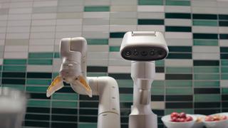 Google presenta robots que limpian y sirven la comida con solo darles una orden | VIDEO 