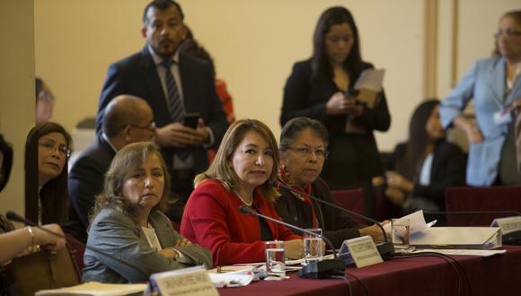 La acusación contra la ministra Barrios pasará ahora a la etapa de control judicial. (Foto: GEC)