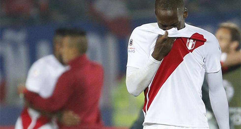 Luis Advíncula lamentó no estar más en la Selección Peruana. (Foto: Getty Images)