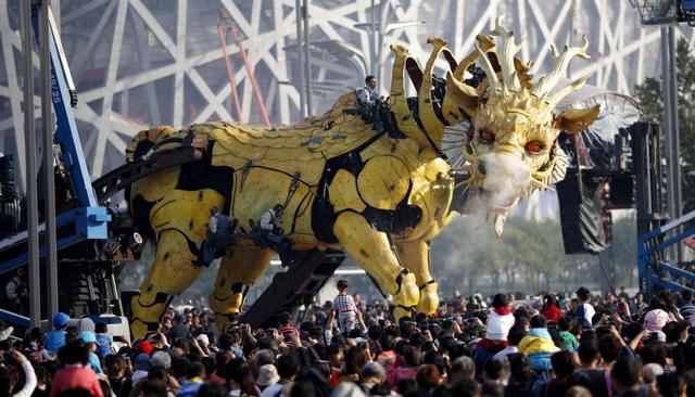 Beijing, el lugar de batalla de dos robots gigantes - 3
