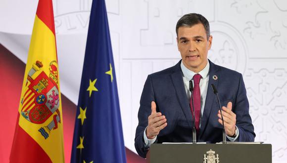 El presidente del Gobierno de España, Pedro Sánchez, habla en una conferencia de prensa de fin de año el 27 de diciembre de 2022. (Pierre-Philippe Marcou / AFP).