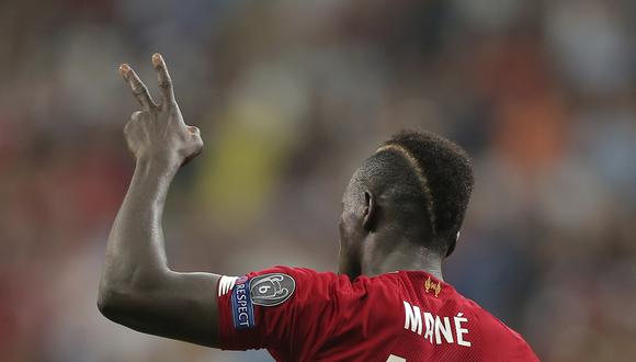 Sadio Mané agradeció el apoyo de los hinchas del Liverpool tras ganar la Supercopa | Foto: Agencias